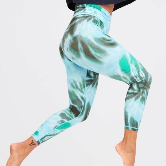OFFLINE by Aerie High Waisted Blue Green Black Tie Dye Crossover Leggings - Picture 3 of 10